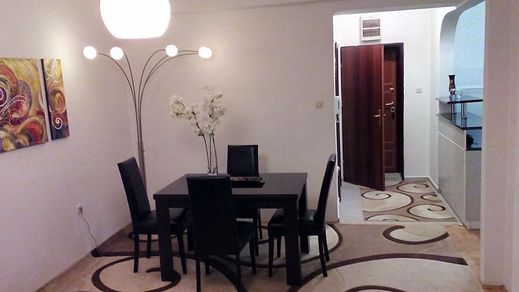 Hello Apartment Скопье Экстерьер фото