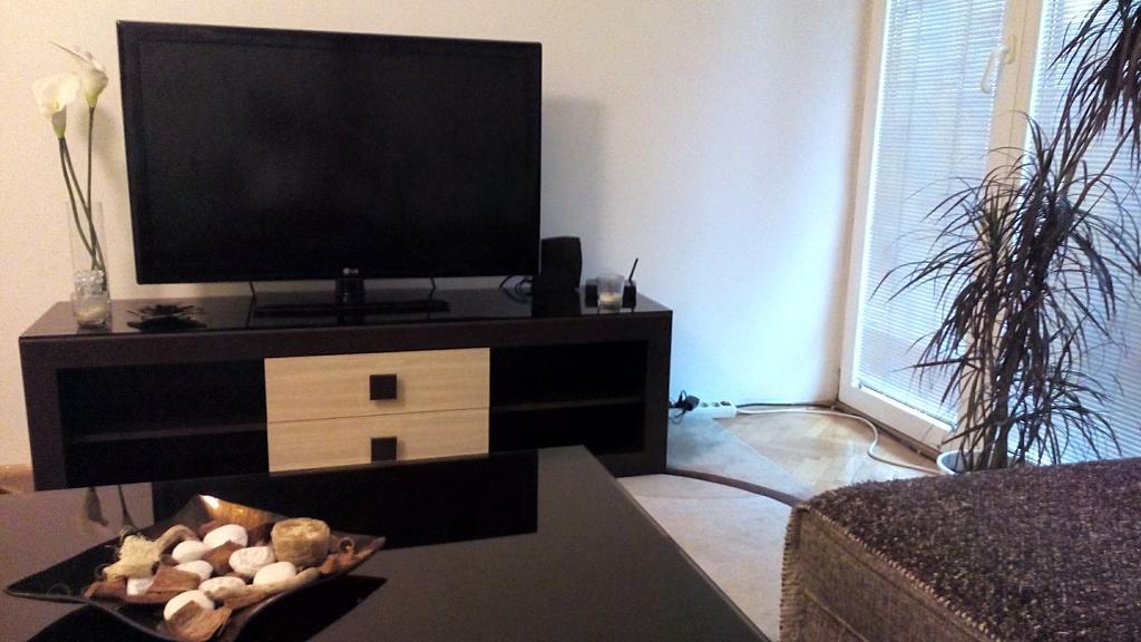 Hello Apartment Скопье Экстерьер фото